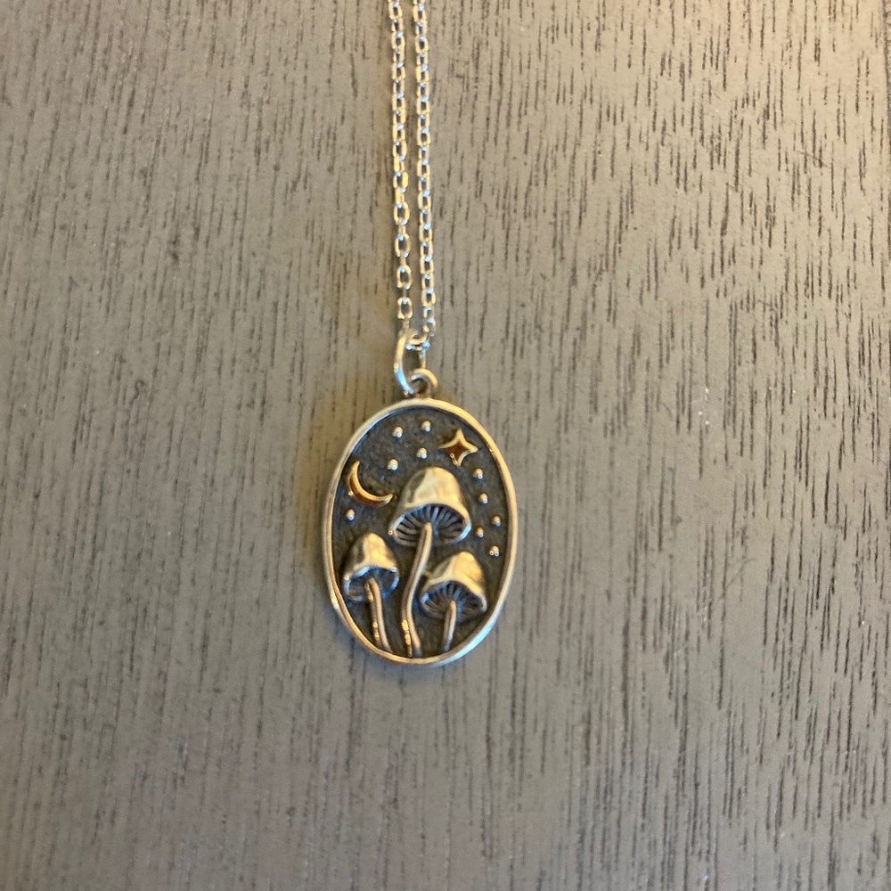Mushroom pendant